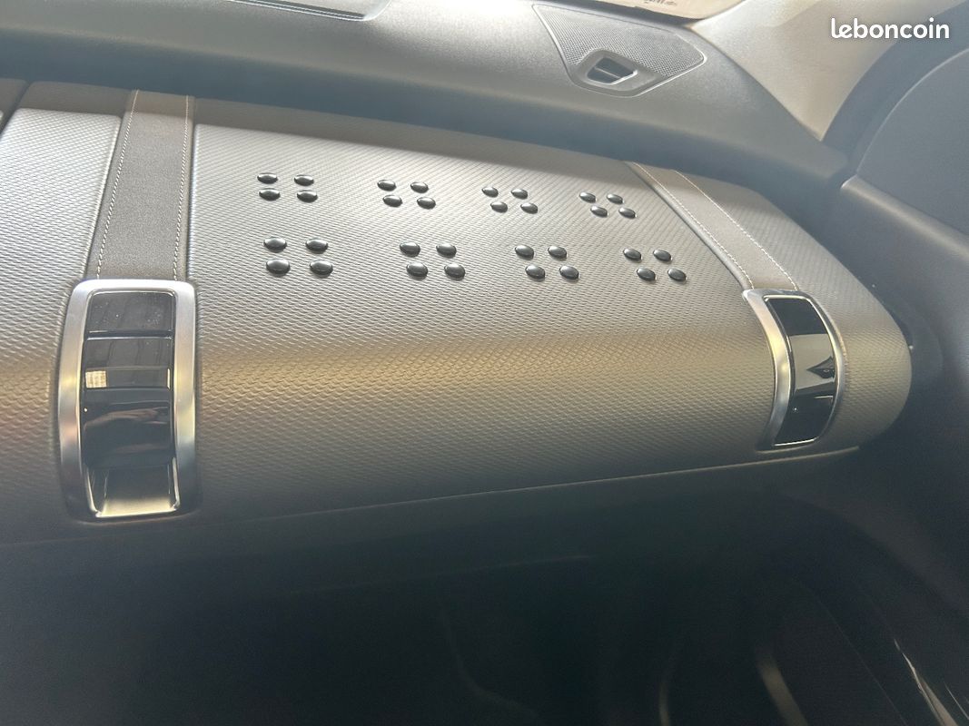 CITROEN C4 CACTUS BlueHDi 100 cv Shine - Caméra de recul / Carplay/Android auto - Garantie (image 26)