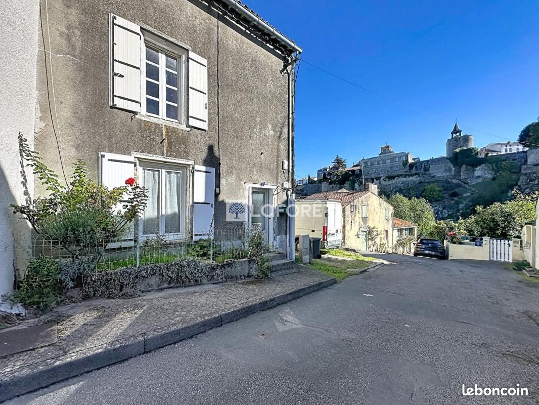 Maison 3 pièces 103 m² · à Parthenay · 103 m² · 44 990 €