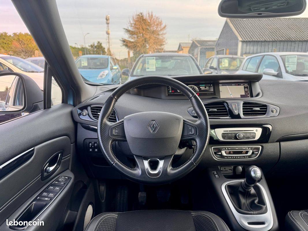 RENAULT Scenic TCE 130 ENERGY BOSE ÉDITION / CT OK / SUIVIE CONCESSION COMPLET/ RAS (image 11)