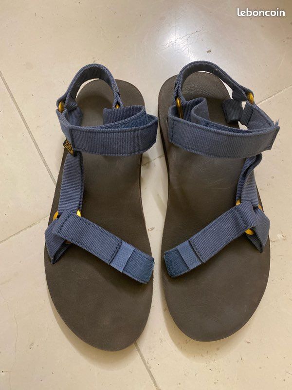 Sandales pour hommes, marque TEVA. Nouveau (image 2)