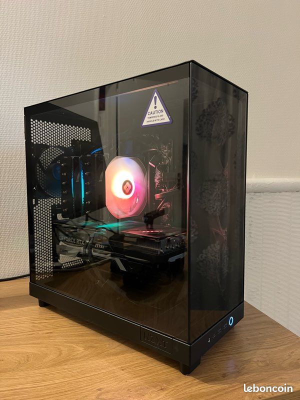 PC Gamer Falkor Tank Plus Ryzen 9 9950X3D