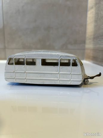 Dinky Toys - 1:43 - Caravane 811 + Citroën U23 dépannage