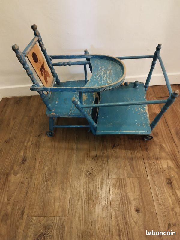 Chaise haute ancienne poupees (image 3)