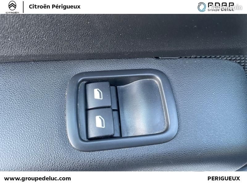 Citroen C3 1.2 PureTech 83ch S&S PLUS (image 17)