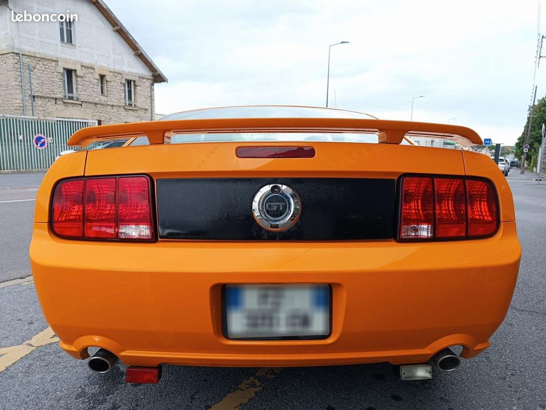 Ford Mustang COUPÉ GT 4.6 V8 305CV (image 5)