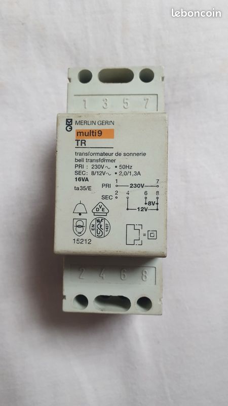 TRANSFORMATEUR DE SONNERIE Pr : 230V ; Sec : 8V / 12V LEGRAND 04225 042 25 EUR 22,90 - FR