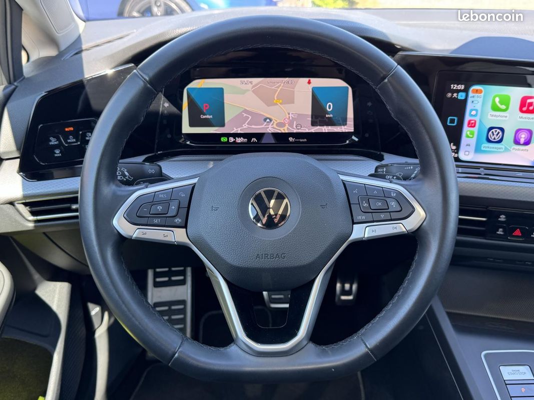 VOLKSWAGEN GOLF 8 VIII 2.0 TDI 116ch DSG 7 Active Pano Matrix Navi CarPlay Acc Siege Chauffant (image 26)