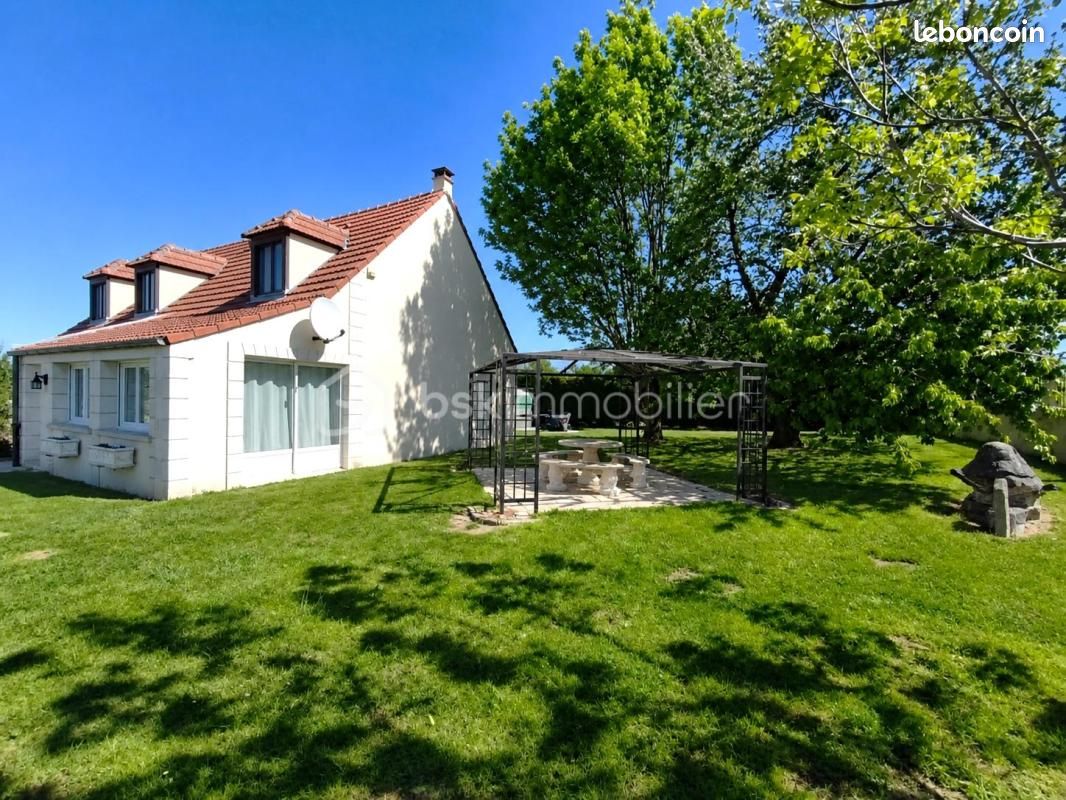 Maison 6 pièces 140 m² · à Cocherel · 140 m² · 300 000 €