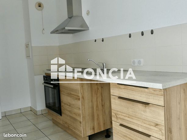 https://img.leboncoin.fr/api/v1/lbcpb1/images/af/ce/94/afce94dd2e209e2ba0d6cb9d898bec41ef6eef8c.jpg?rule=ad-image