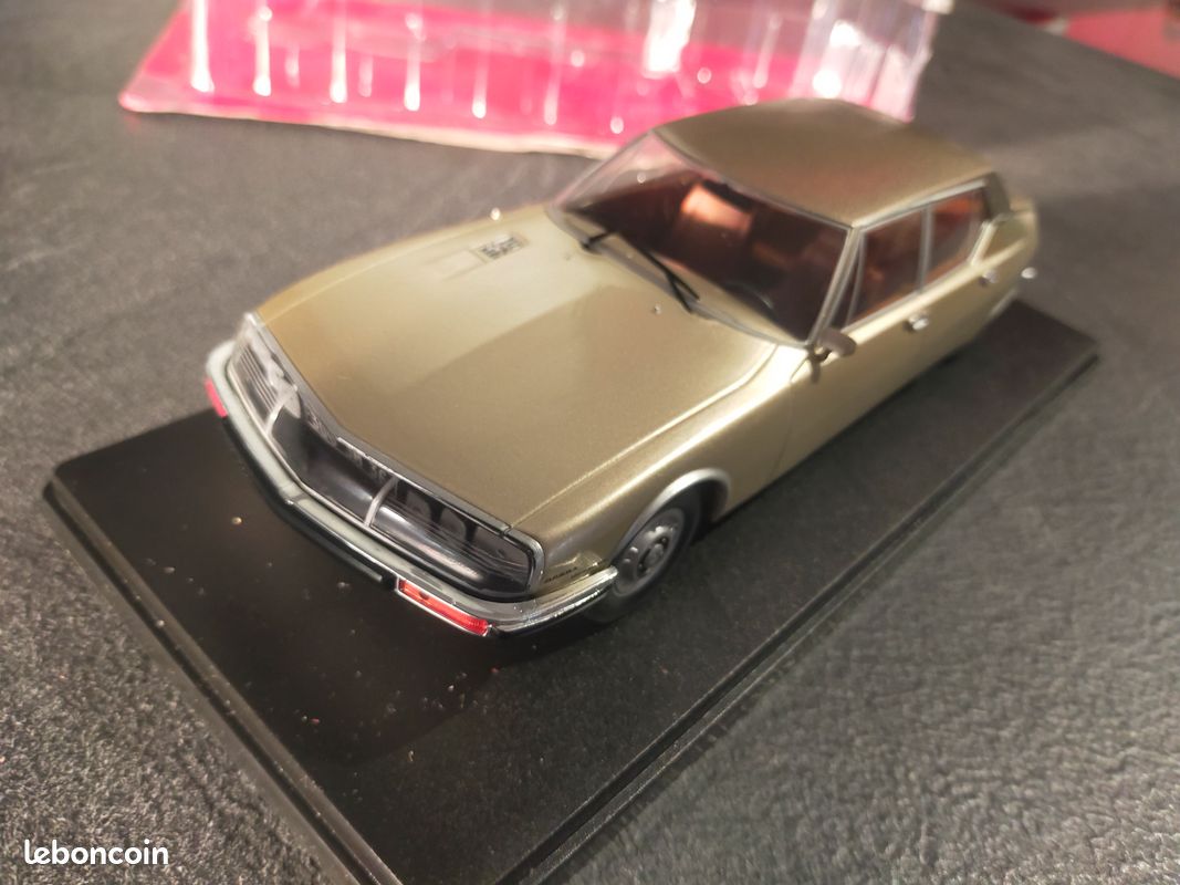 Miniature Replicars Citroën SM Présidentielle – Échelle 1/43 – Gris – Occasion