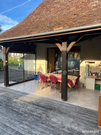 Maison 5 pièces 223 m²