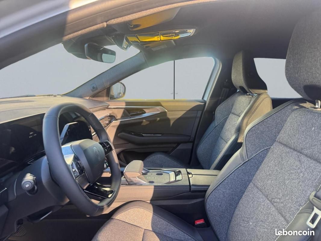 Renault Austral full hybrid E-Tech 200 ch Techno (image 8)