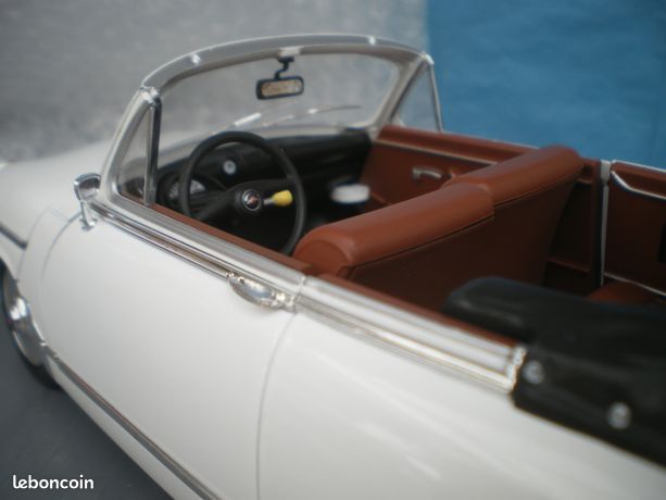 Panhard PL17 Cabriolet 1/18 - Blanc - SOLIDO Réf. 8174