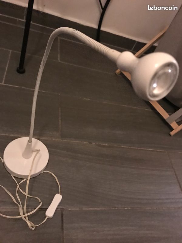 Lampe de bureau (image 2)