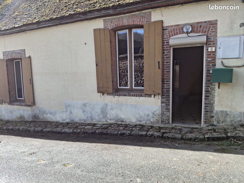 Maison 4 pièces 76 m² · à Vaudeurs · 76 m² · 48 000 €