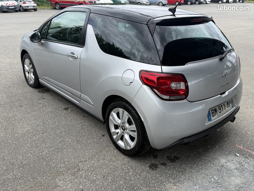 Citroen ds3 1.6 hdi 90 airdream so chic 2011 (image 7)