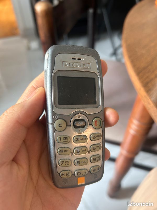 Vieux téléphone portable (image 2)