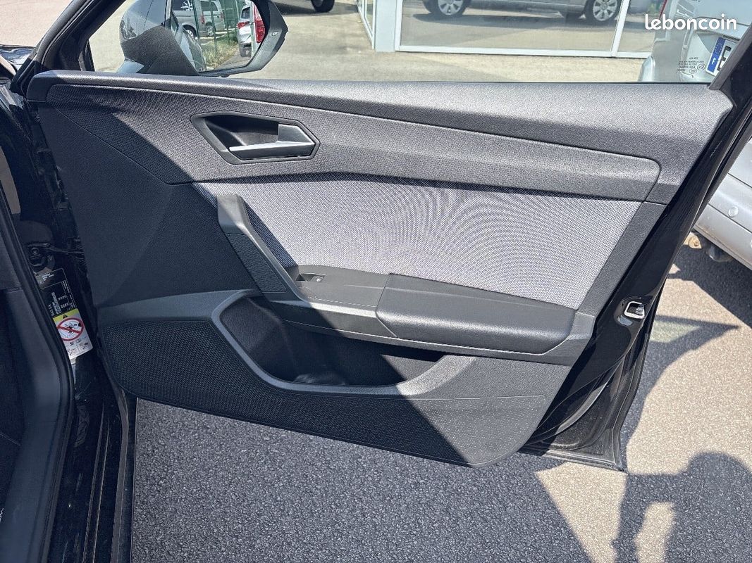 SEAT Leon 1.5 eTSI Hybrid 115 DSG7 Copa (image 29)