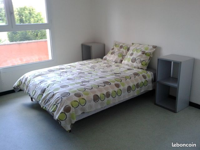 Appartement 1 pièce 18 m² · à Jaunay-Marigny · 18 m² · 375 €