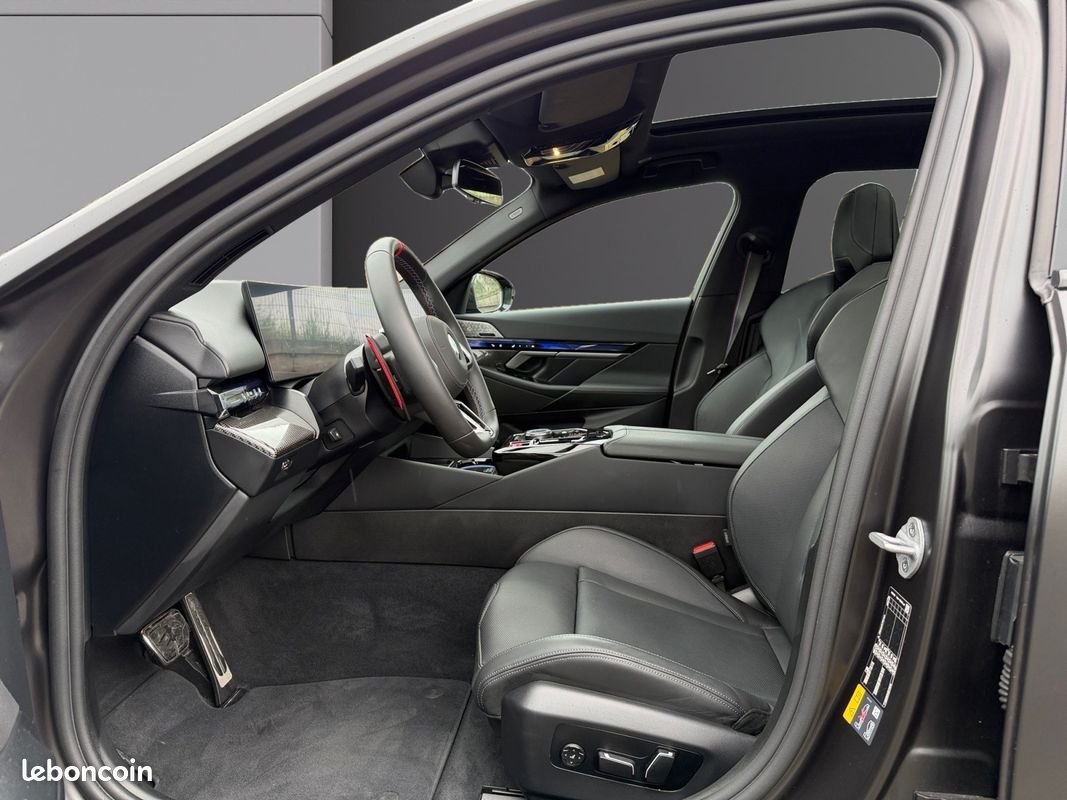 BMW M5 Touring M5 xDrive 4.4 V8 727 cv Plug in Hybrid Steptronic8 (image 12)