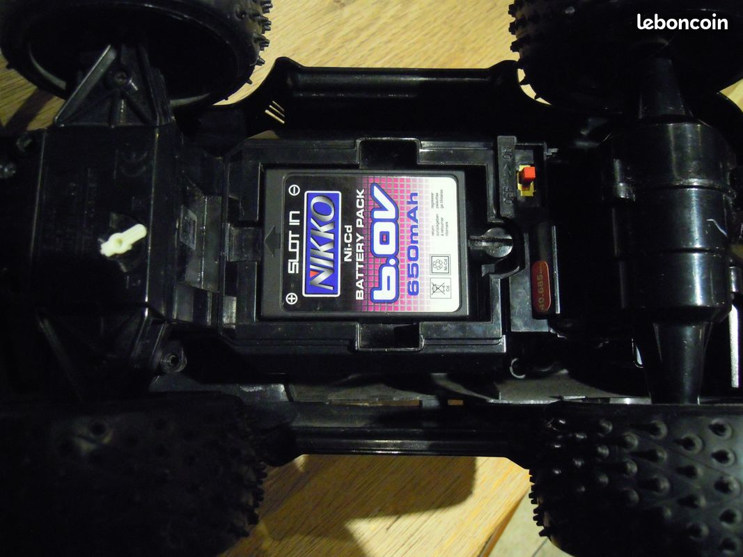 Jeep 4x4 téléguidée (image 6)