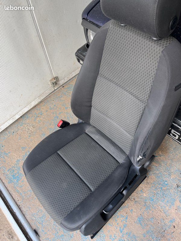 Support ISOFIX Universel Pour Siège Auto - Compatible Audi A4, A6, A6L - Installation Facile Et Sécurisée