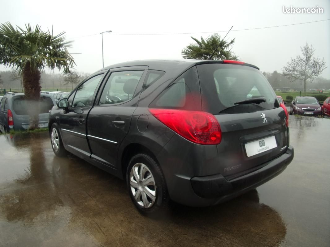 Peugeot 207 SW 1.4e 75ch Access (image 4)
