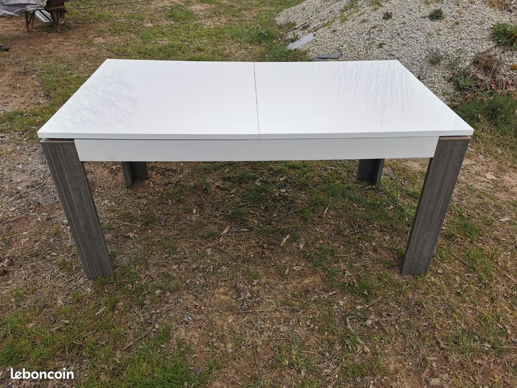 Table salon (image 1)