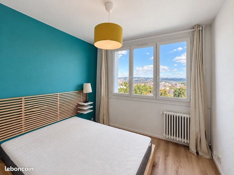 Appartement 3 pièces 55 m² · à Saint-Étienne · 55 m² · 69 000 €