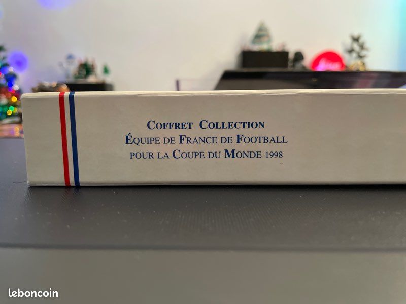 Porte Monnaie Officiel Coupe Du Monde 1998 France 98, Neuf Avec étiquette, Bleu