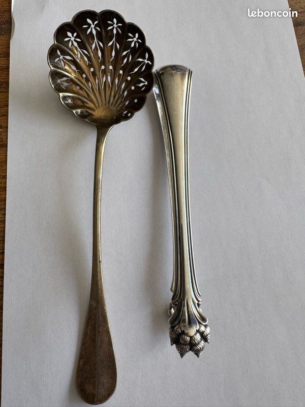 Lot De Couverts Christofle – Saupoudreuse, Cuillère Et Fourchette – Argent Signé