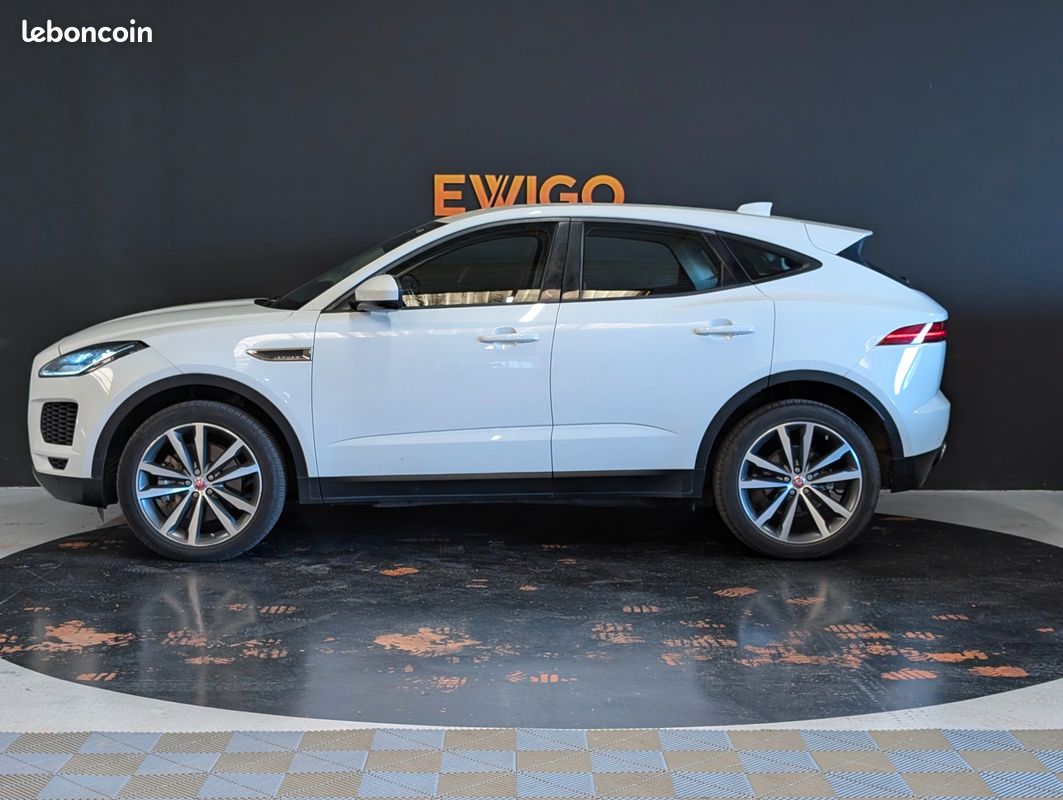 JAGUAR E-PACE 2.0 200CV HSE AWD - ENTRETIEN JAGUAR EXCLUSIF - CAMERA - ATTELAGE - ZERO DEFAUT - GARANTIe (image 2)