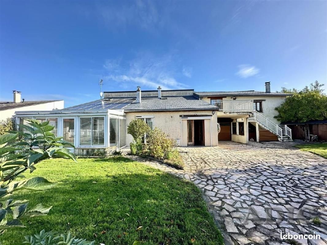 Maison 9 pièces 190 m² · à Othis · 190 m² · 329 900 €