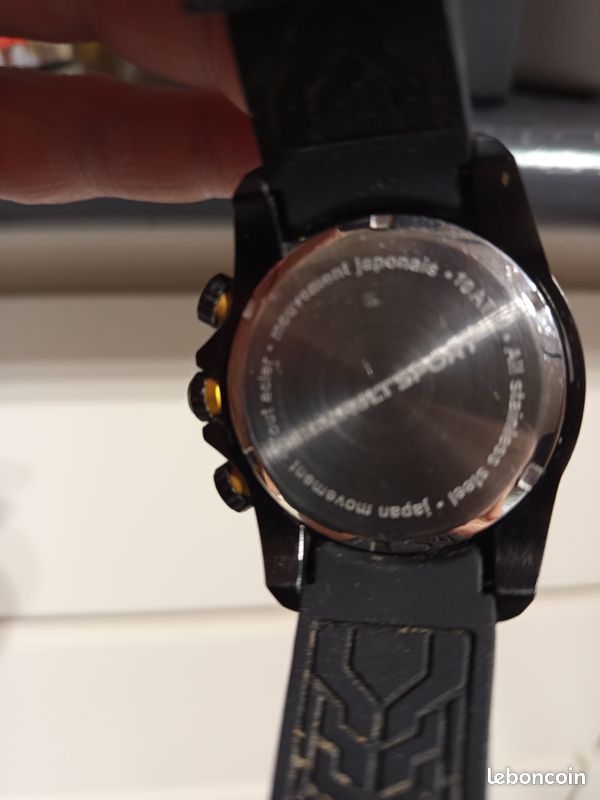 Montre Chronographe Renault Sport cadran Carbone (image 1)