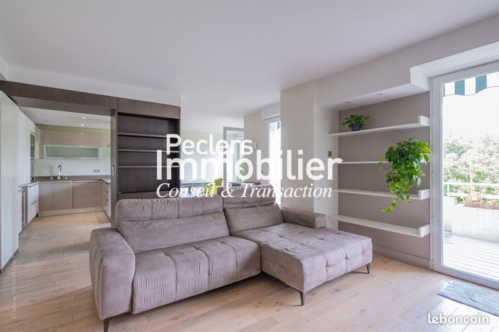 Appartement 4 pièces 96 m² · à Rueil-Malmaison · 96 m² · 2 990 €