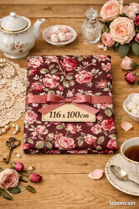 Tissu Shabby Chic roses florales bordeaux 116x100cm 100% coton romantique - Loisirs créatifs