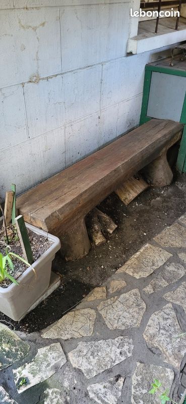 Banc de jardin rustique en bois massif monobloc / Tronc d'arbre (image 1)