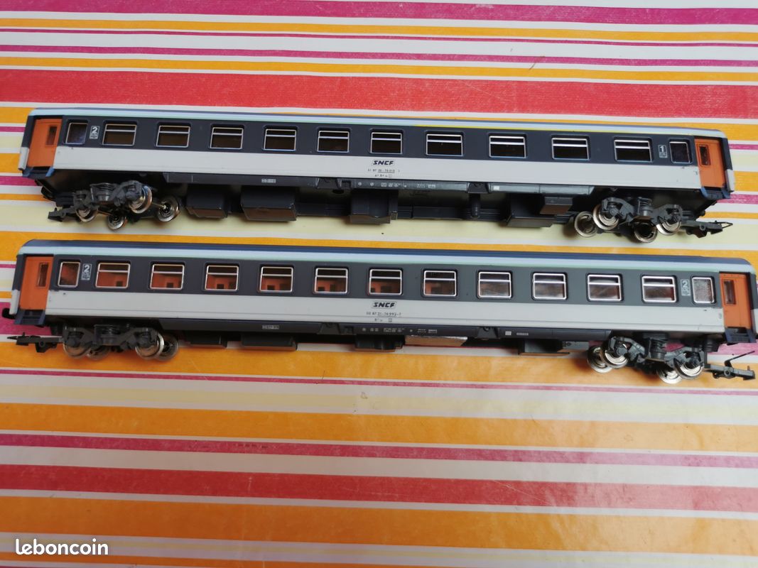 Voiture Voyageurs Jouef Corail+ 1ère Classe – 320200 – Échelle HO – Neuf