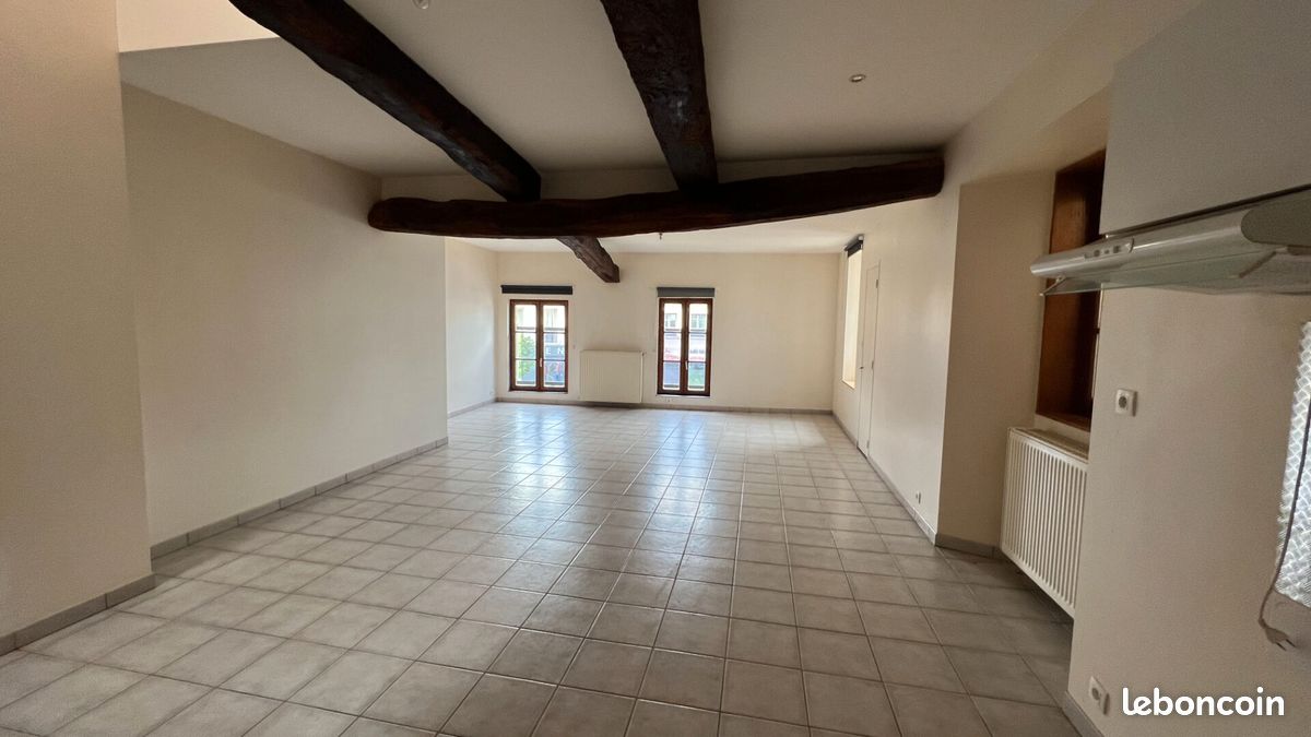 Appartement 4 pièces 116 m² · à Saint-Méen-le-Grand · 116 m² · 680 €/mois