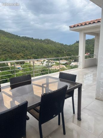 Appartement 3 pièces meublé à louer - 114 m² avec vue à Vidauban