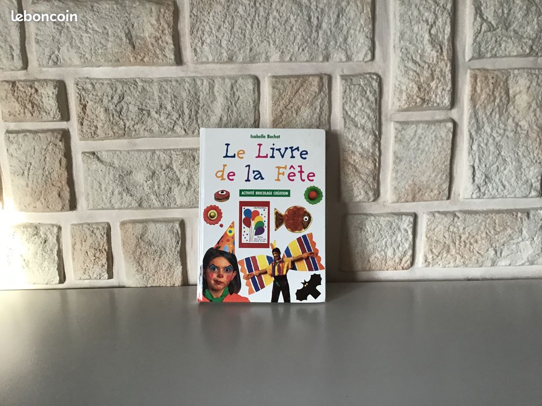 Loisirs créatifs : Le livre de la Fête - déguisements, maquillages, décors, recettes, jeux - pour TOUS - édition France Loisirs (image 2)
