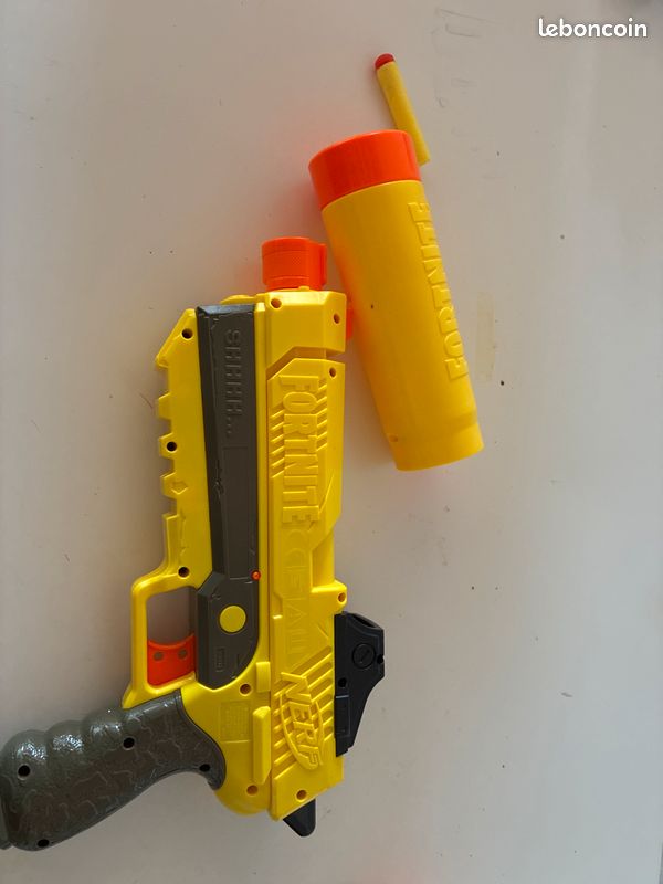 Nerf Fortnite (image 1)