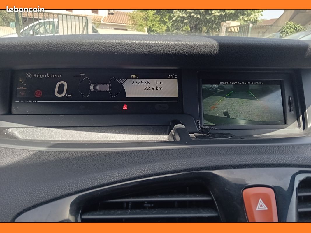Renault Grand Scenic 3 1.5 DCi 110cv 7 places 232 000 kms (image 8)