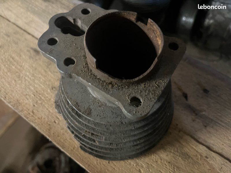 Un cylindre pour moteur Amc à (image 2)