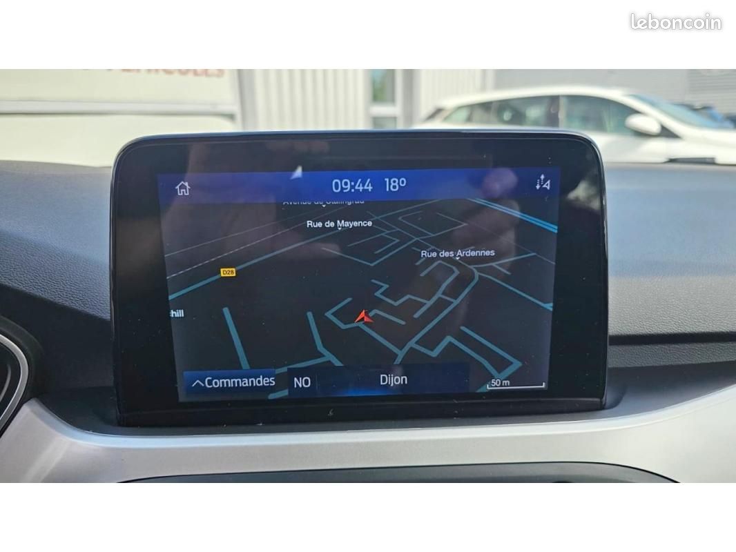 Ford Focus SW Connected 1.5 EcoBlue 120cv BVA inclus Camera de Recul + Attelage + Avertisseur ang... (image 11)
