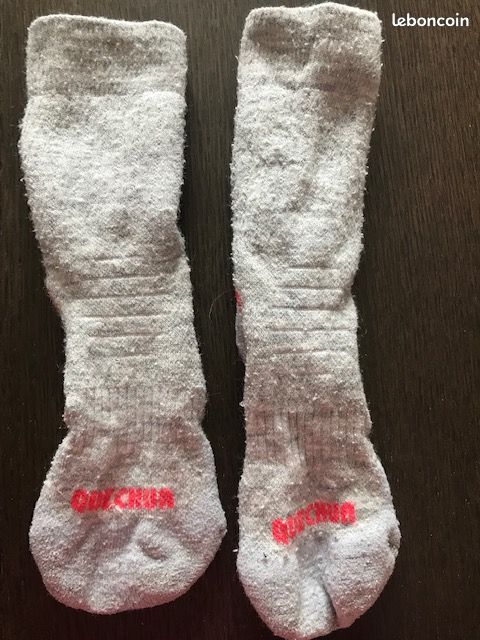 Chaussettes Halloween Taches De Sang - 2 Paires Hautes Blanches - Effet 3D Effrayant - Déguisement Zombie Vampire