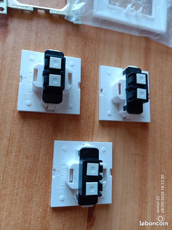 Boutons poussoirs, support , enjoliveur, Legrand Mosaic (image 5)