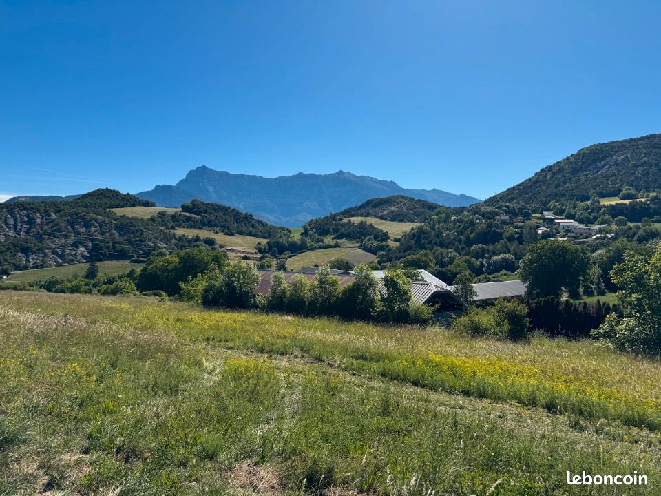 Terrain 620 m² Le Lauzet Ubaye · à Le Lauzet-Ubaye · 82 900 €