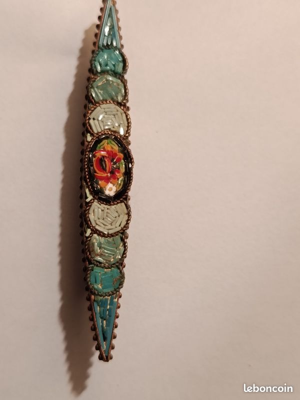 Broche Ancienne En Micro Mosaïque Et Métal Doré - Années 1940, Pièce Vintage Unique