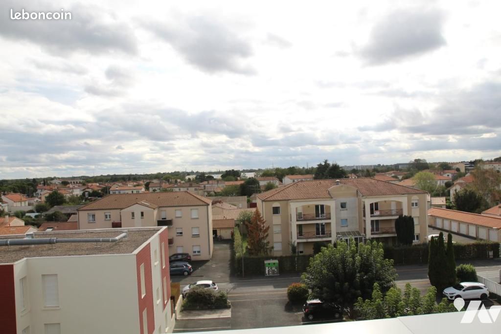 Appartement 7 pièces 129 m² · à Niort · 129 m² · 418 000 €